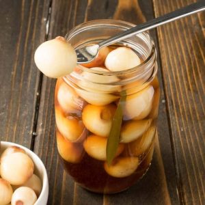 Domaći kiseli žuti luk 720ml - organski uzgoj