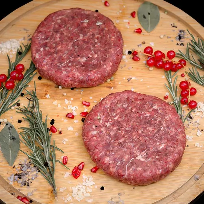 Domaći juneći burger 600g Domaći juneći burger 600g