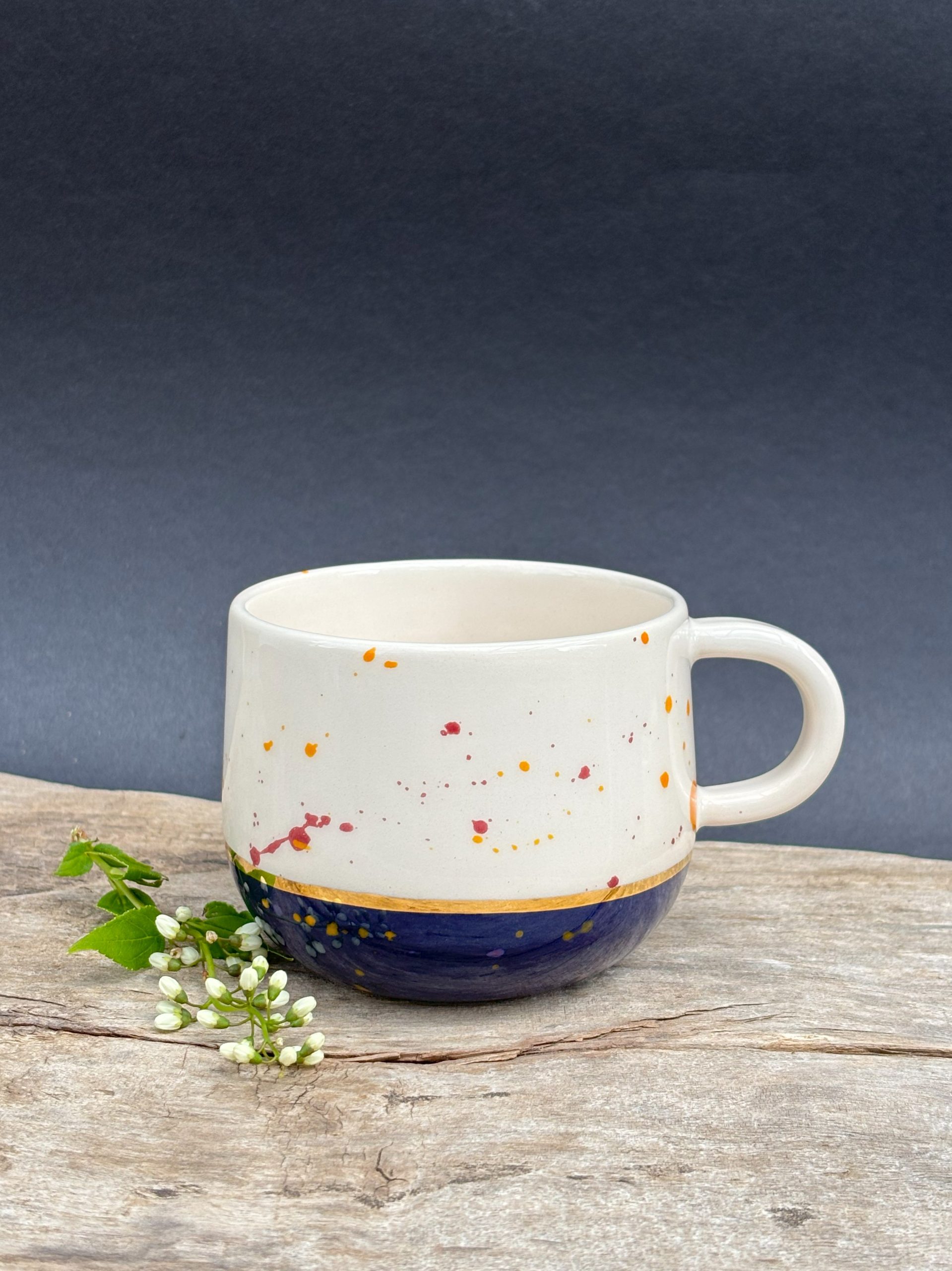 Keramička šalica za kavu ili čaj/ 250ml /24K zlatni lister - tamno plava - Sun spot