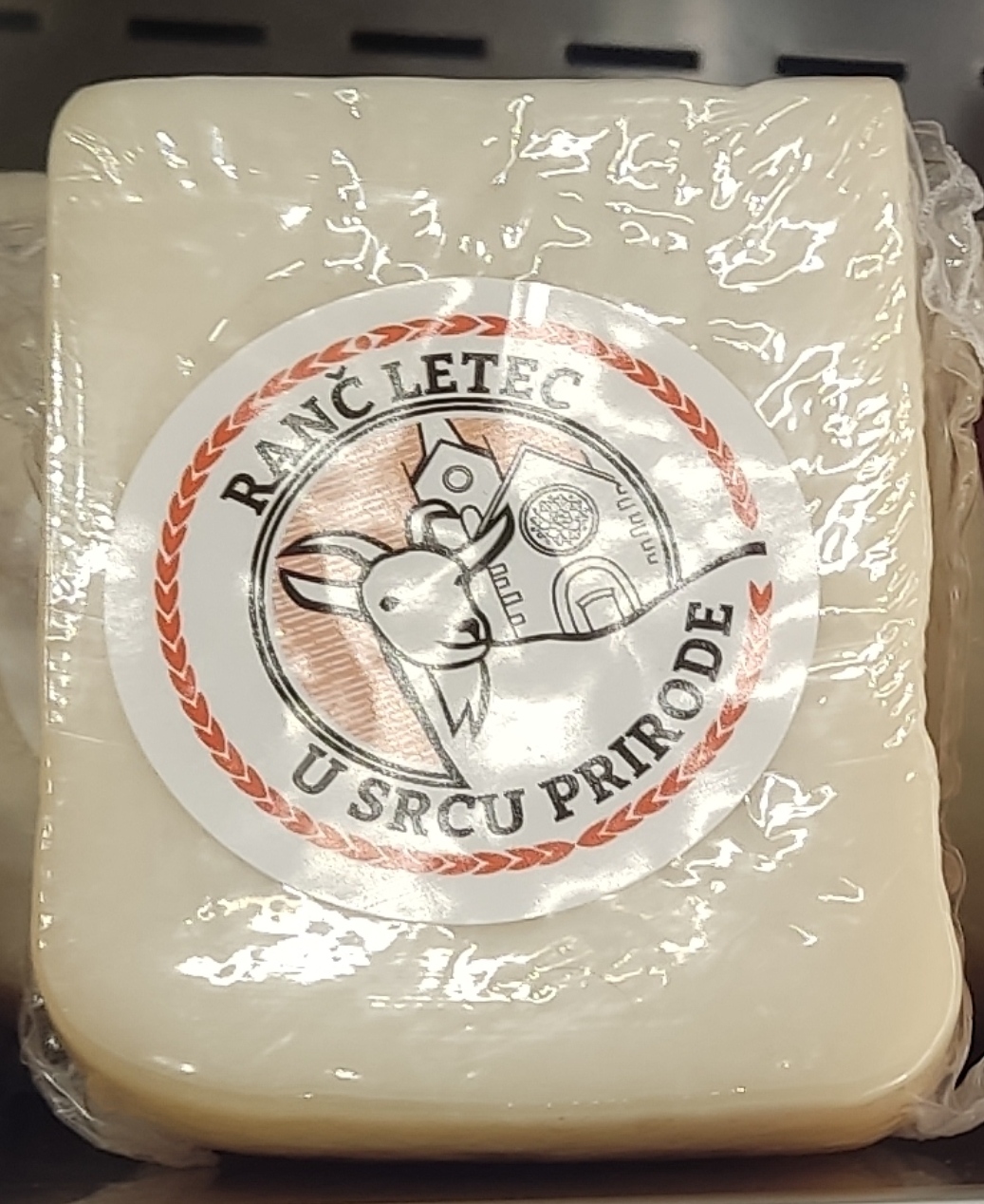 Domaći polutvrdi kozji sir 300g - Ranč Letec