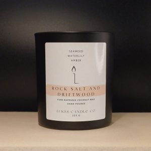 "Morska sol i naplavljeno drvo" proljetna kolekcija svijeća - istarski ručni rad 225g - Lukss Candle Co